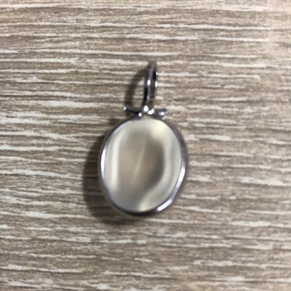 Cat’s Eye Sterling Silver Pendent - Picture 2 of 4